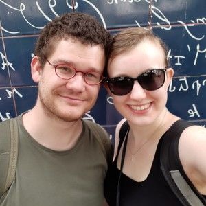 Meet your Posher, Claudia